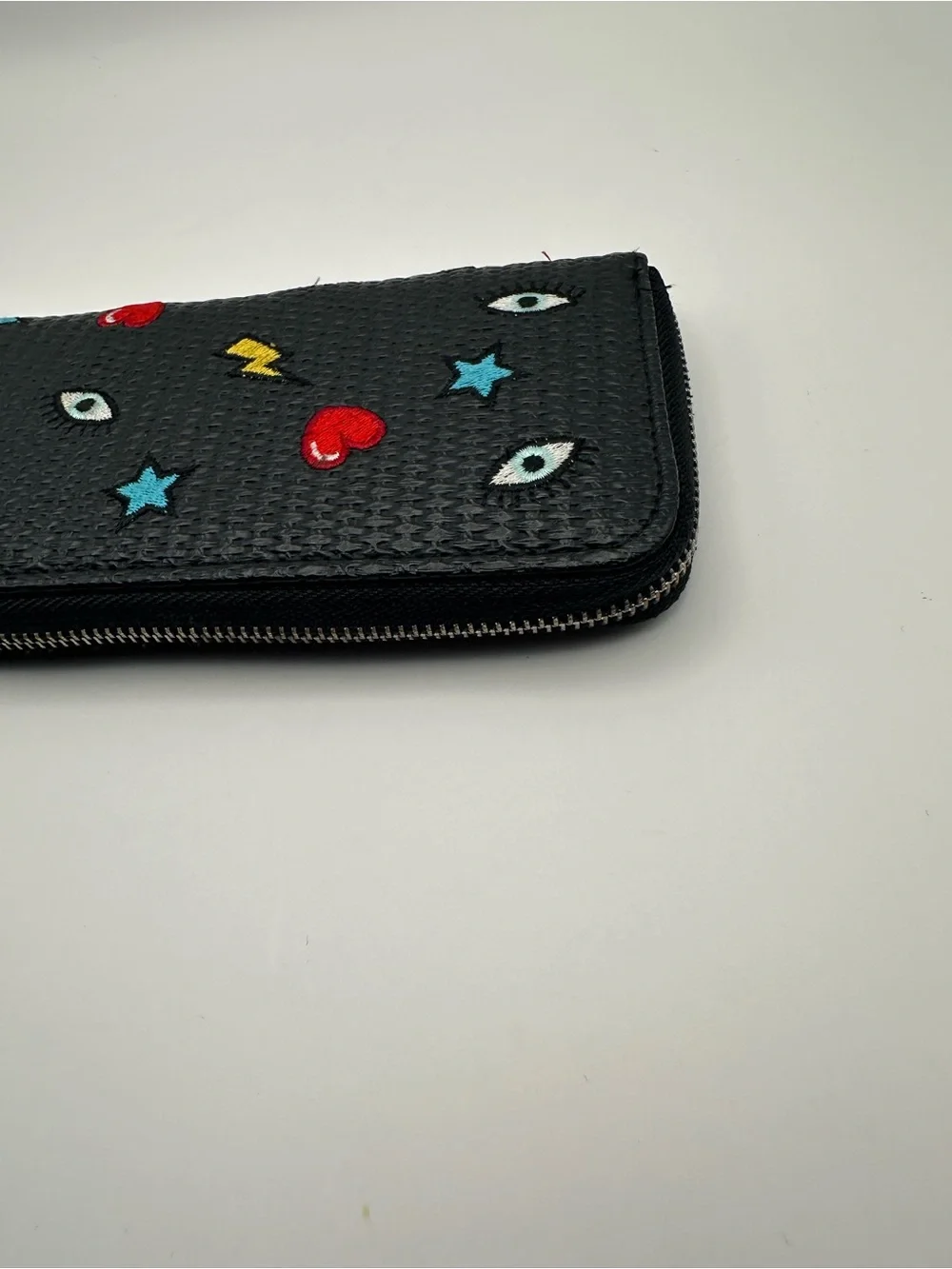 Opposite Women’s Wallet - Picture 3 of 9
